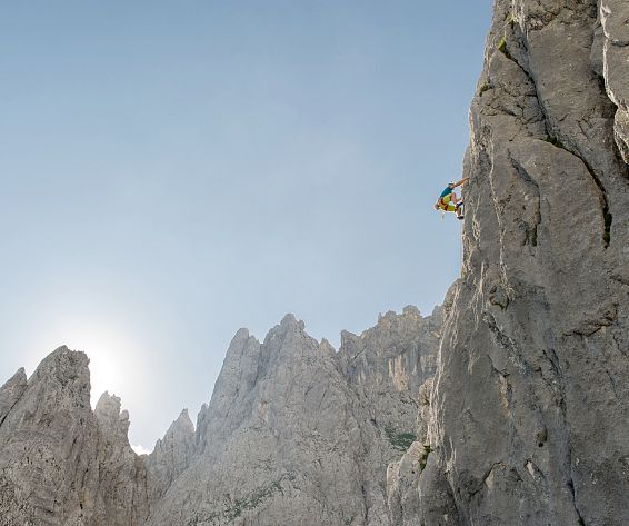 karlsspitze-wirtskante-gipfel-klettern-wilder-kaiser-foto-roland-schonner-26-2