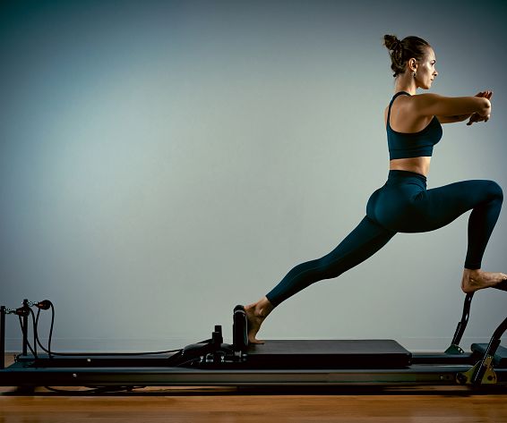 reformerpilates-02-adobestock-298962152-2