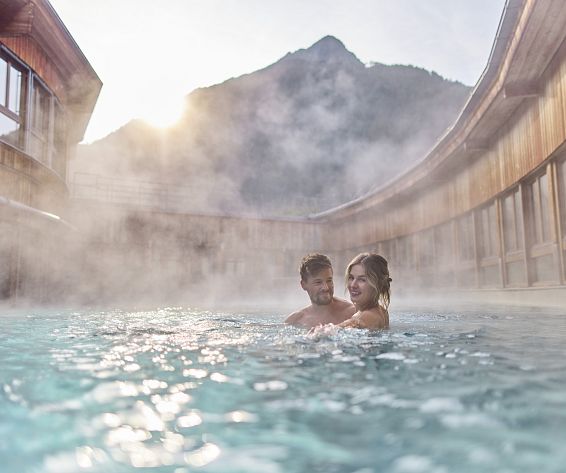 saunabecken-1-aqua-dome-tirol-therme-laengenfeld-2