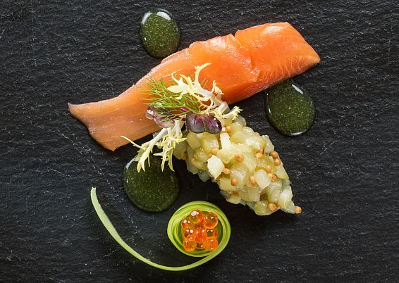KochArt_Food_10_2018_GravedLachsforelle@HuberMichael-0039